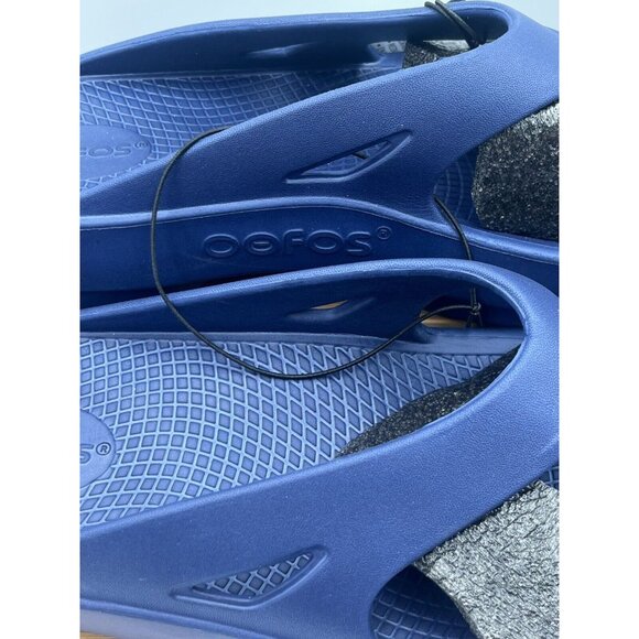Oofos Original Flip Flops Women 8/Men 6 Navy Blue Comfort Recovery Sandals NEW - Picture 5 of 13